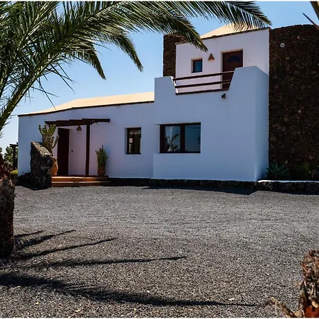 Willa Villa-mayo - Peaceful Paradise: Dream Vacation Lajares